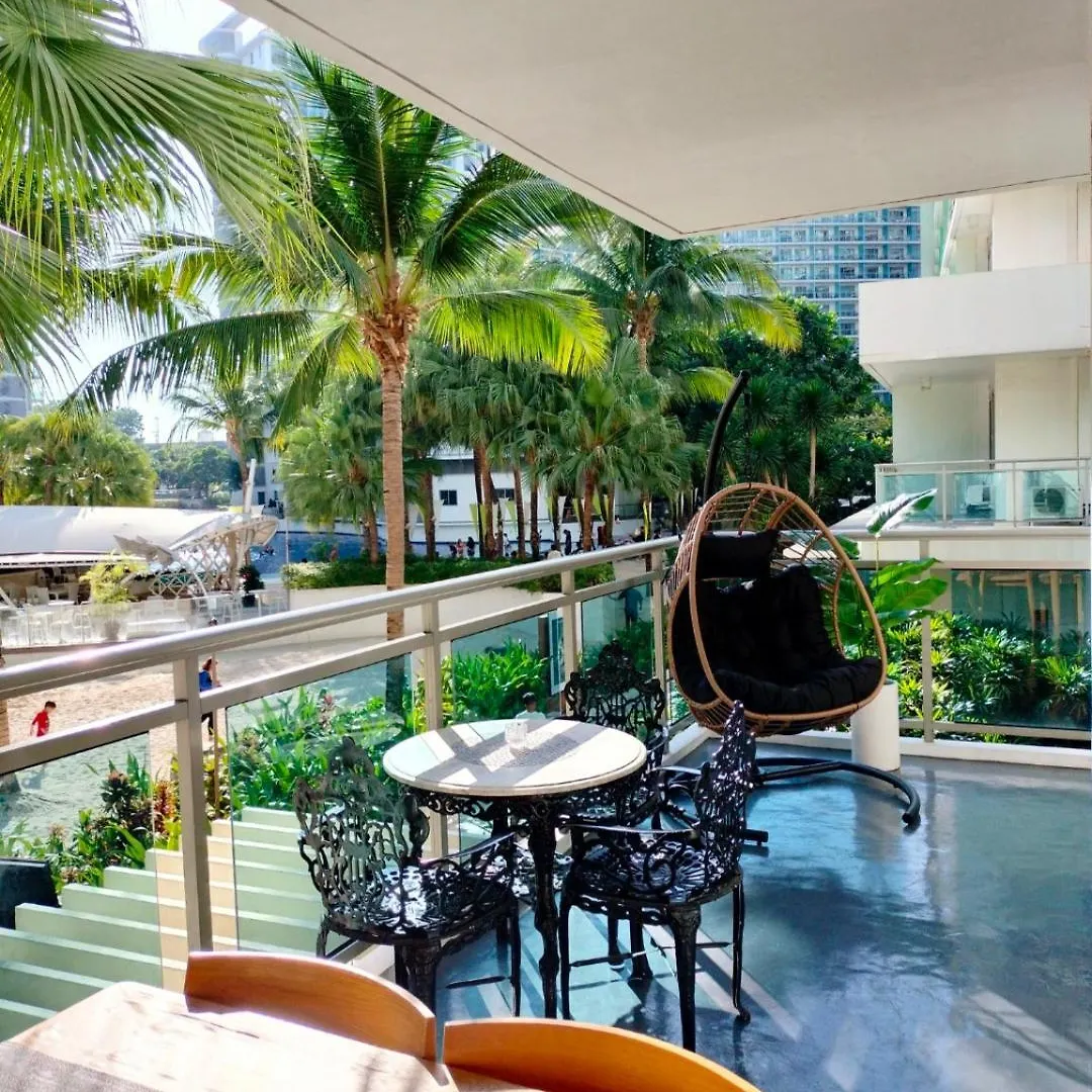 *** Hotel Azure Urban Resort Residences Paranaque City Philippines